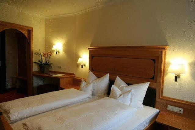 Hotel Zur Post Kötzting Esterno foto